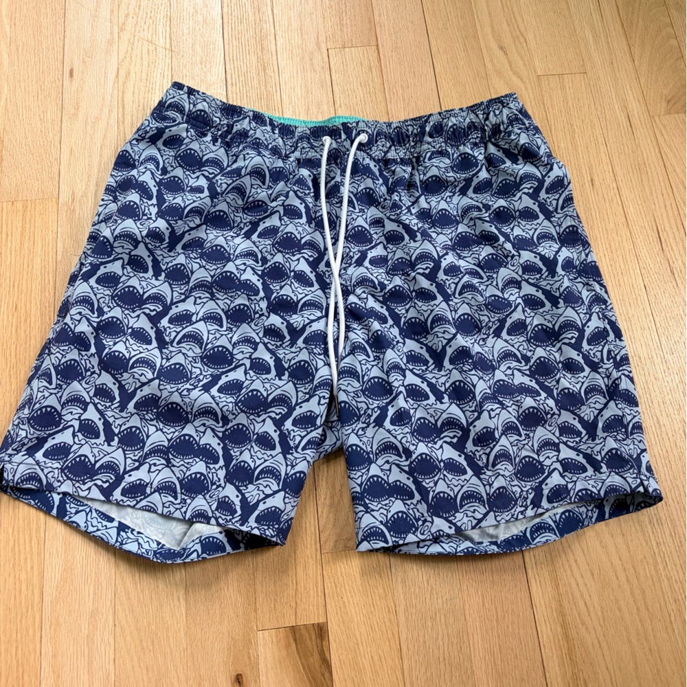 Bonobos Swim Trunks Men’s Medium Shark Print 7” Inseam Drawstring Blue Shorts